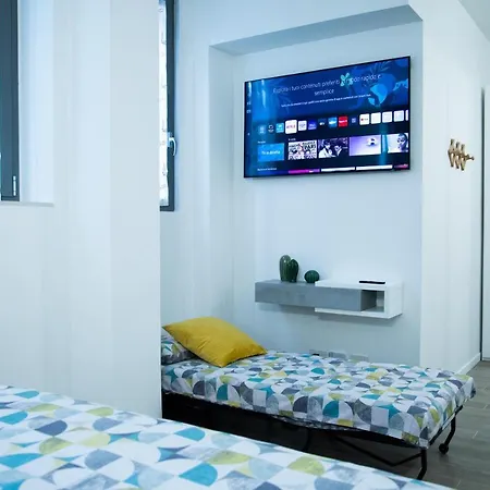 Apartment 47 - Life